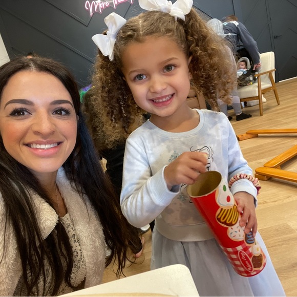 Meet your Posher, Stacia - Picture 10 of 11